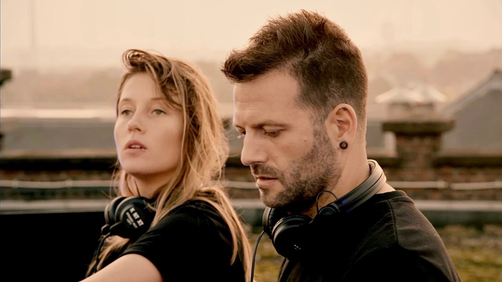 Charlotte de Witte y Enrico Sangiuliano, “The Age Of Love” remix.