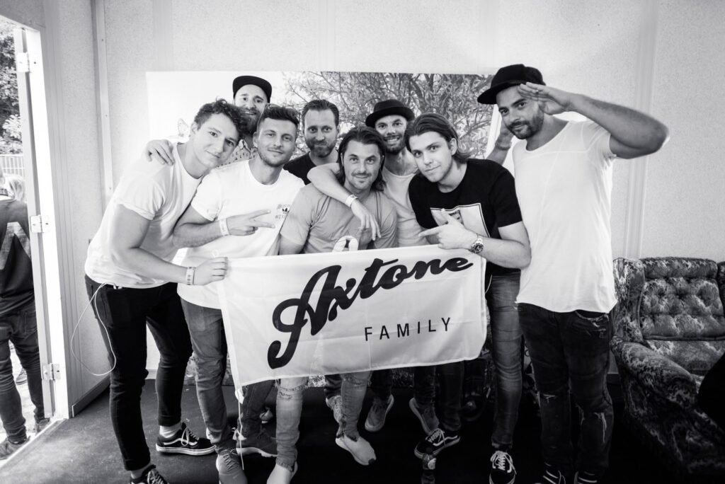 Axwell