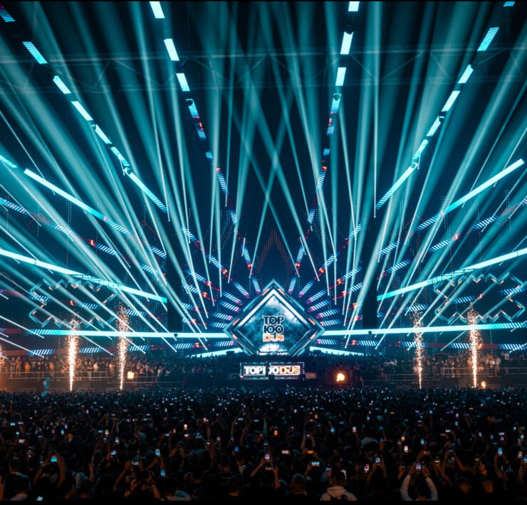 Top 100 DJs
