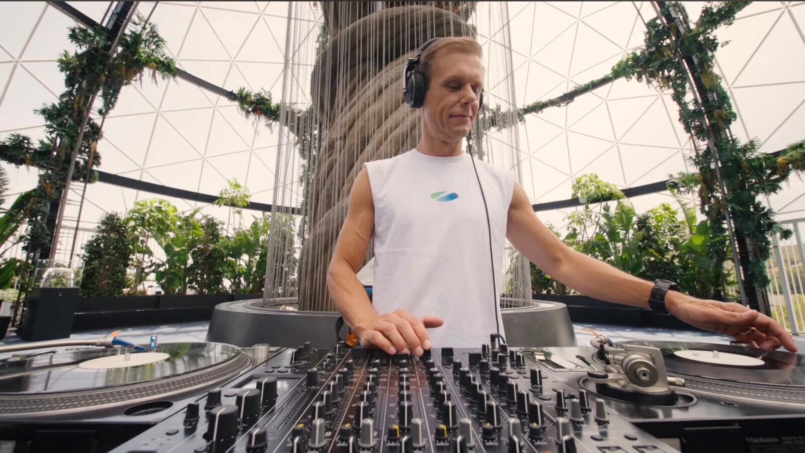 Armin van Buuren