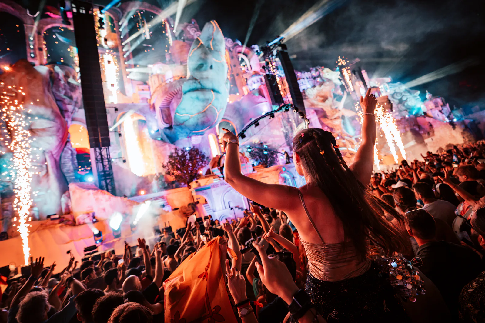 One World Radio, Verano 2026, Tomorrowlan