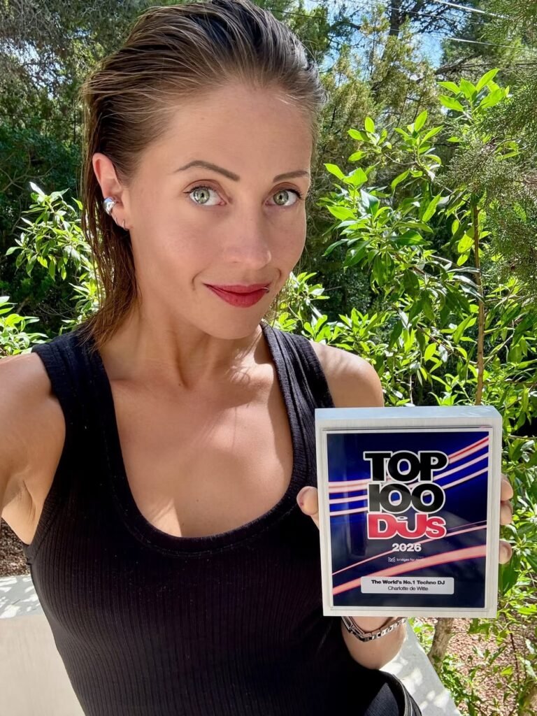 Charlotte de Witte es la DJ No. 1 del género techo, Top 100 DJs 